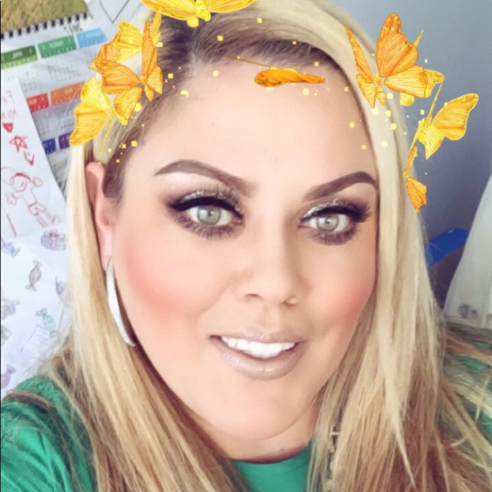 Meet your Posher, Araceli